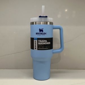 Stanley Quencher 40oz 💙Cornflower💙 Blue NEW